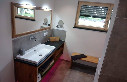 Roehrnbach House | 90 m² House ∙ 2 bedrooms ∙ 4 guests