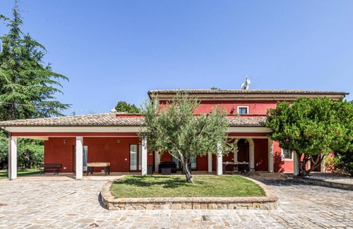 Avenale House | 90 m² House ∙ 2 bedrooms ∙ 6 guests