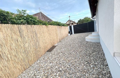 Albesti House | 90 m² House ∙ 2 bedrooms ∙ 4 guests