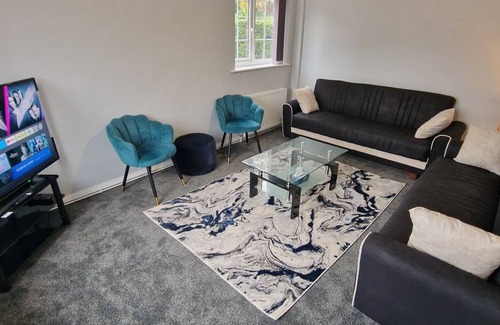 Pudsey House | 90 m² House ∙ 3 bedrooms ∙ 7 guests