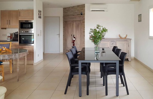 Quarante House | 90 m² House ∙ 3 bedrooms ∙ 6 guests