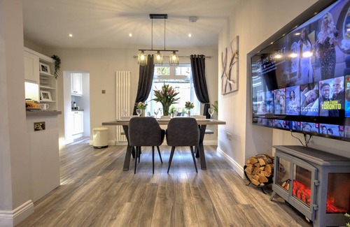 Belfast House | 90 m² House ∙ 3 bedrooms ∙ 7 guests