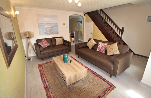 Thorne House | 90 m² House ∙ 3 bedrooms ∙ 5 guests