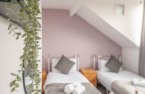 Harehills House | 90 m² House ∙ 4 bedrooms ∙ 9 guests