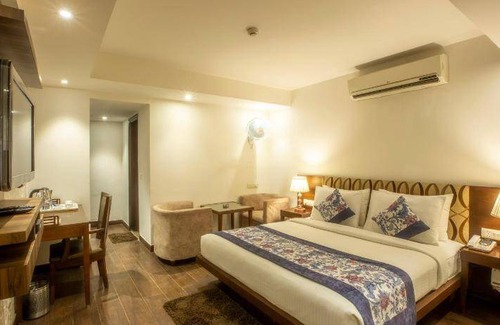 South West Hotel | 90 m² Hotel ∙ 2 bedrooms ∙ 4 guests