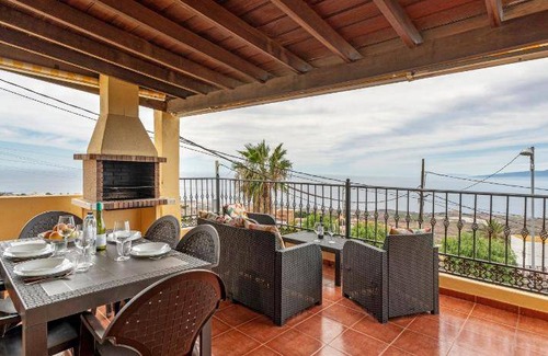 Adeje Cabin | 90 m² Lodge ∙ 3 bedrooms ∙ 6 guests