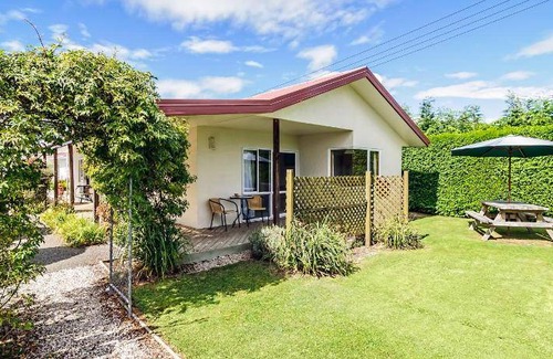 Motueka Hotel | 90 m² Motel ∙ 4 bedrooms ∙ 8 guests