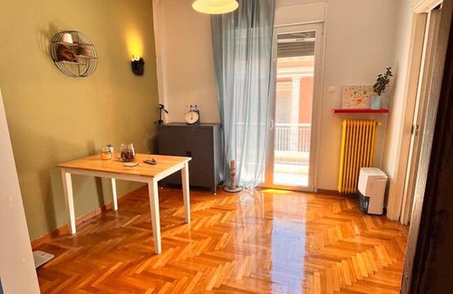 Athens City Centre Resort | 90 m² Private room ∙ 1 bedroom ∙ 1 guest