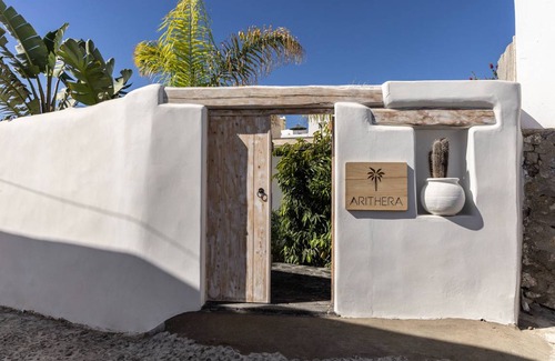 Megalochori Villa | 90 m² Villa ∙ 3 bedrooms ∙ 6 guests