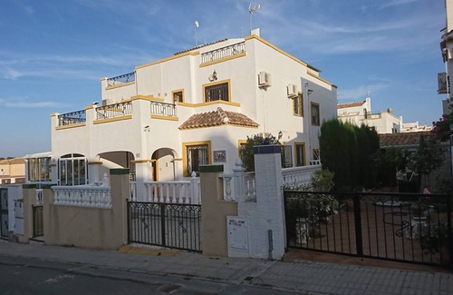 Los Balcones Villa | 90 m² Villa ∙ 3 bedrooms ∙ 6 guests