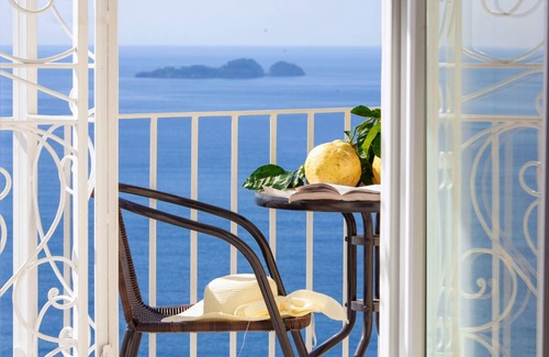 Positano Villa | 90 m² Villa ∙ 3 bedrooms ∙ 8 guests