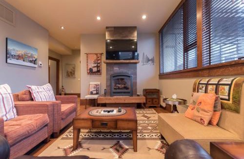 East Kootenay Apartment | 901 by Fernie Central Reservations