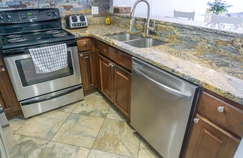 Myrtle Beach Condo | 904 Direct Oceanfront 2 bedroom/2 bath condo