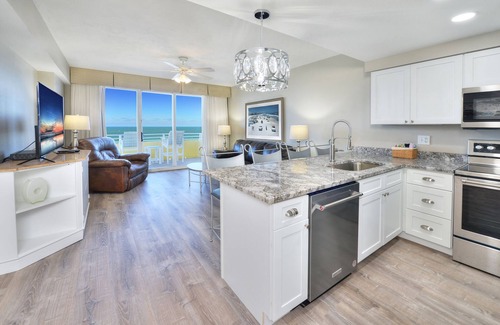 Daytona Beach Condo | 909 Ocean Walk Resort - Private Balcony!