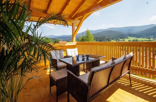 Lohberg Apartment | 90qm-dachgeschoss Wohnung mit Großer Terrasse und Wlan