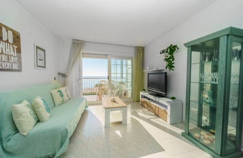Malgrat de Mar Apartment | 91 m² Apartment ∙ 2 bedrooms ∙ 5 guests