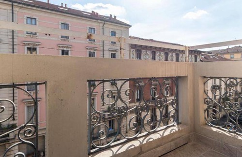 Magenta Apartment | 91 m² Apartment ∙ 2 bedrooms ∙ 5 guests