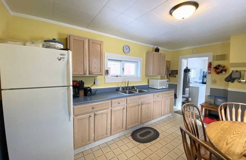 Brevort Cabin | 91 m² Cabin ∙ 2 bedrooms ∙ 4 guests