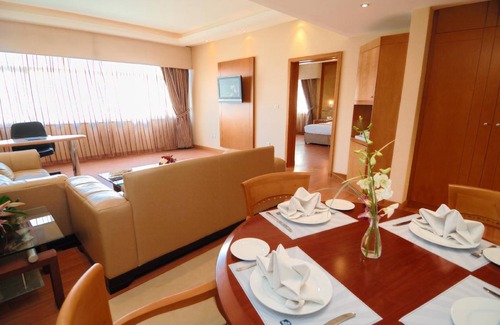 Juffair Hotel | 91 m² Hotel ∙ 127 guests