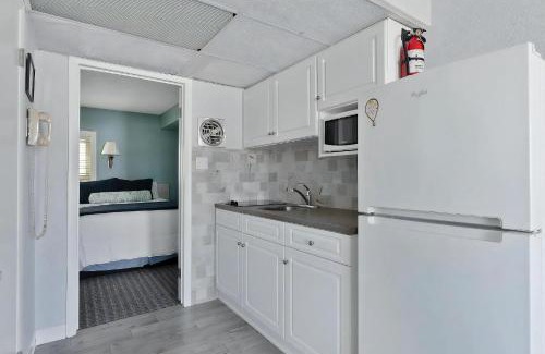 Wildwood Crest Apartment | 9103 Atlantic Ave, Unit 412