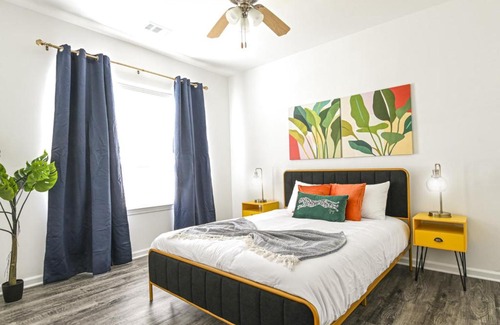 Orange Park Apartment | 9104- 1 Bed Sleeps 4 -Pool-Gym-Pet-EV