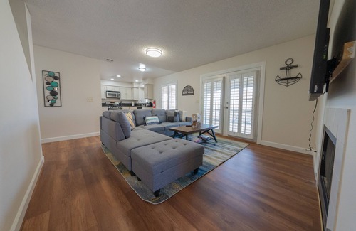 Mission Hills House | 911 Ocean Twelve Quiet Safe Family Reunion