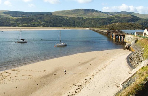 Talybont Resort | 92 Barmouth Bay Holiday Park
