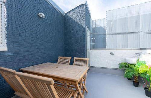 Honmachi Apartment | 92 m² Apartment ∙ 4 bedrooms ∙ 8 guests