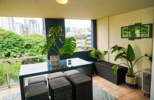Fortitude Valley Apartment | 92 m² Apartment ∙ 2 bedrooms ∙ 7 guests
