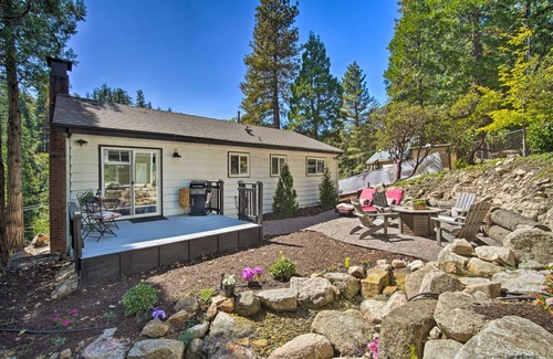 Lake Arrowhead Cottage | 92 m² Cabin ∙ 2 bedrooms ∙ 5 guests