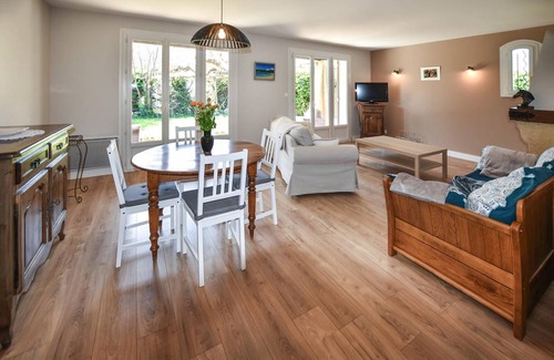 Rognonas House | 92 m² House ∙ 3 bedrooms ∙ 6 guests
