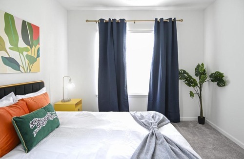 Orange Park Apartment | 9204- 1 Bed Sleeps 4 -Gym-Pet-EV2-Pool