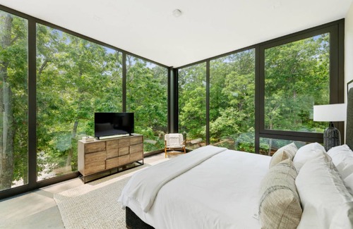 Springs House | 929 m² House ∙ 6 bedrooms ∙ 13 guests