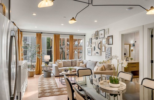 Cannonborough Elliotborough House | 93.5 A&B - New listing! 6 Bedrooms Close to King St!