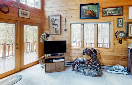 Almont Cabin | 93 m² Cabin ∙ 1 bedroom ∙ 8 guests
