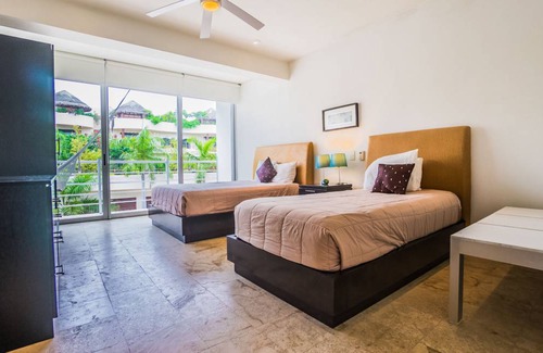 Downtown Condo | 93 m² Condo ∙ 2 bedrooms ∙ 5 guests
