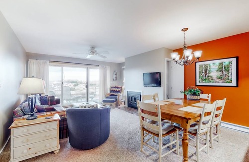 Glen Arbor Condo | 93 m² Condo ∙ 2 bedrooms ∙ 6 guests