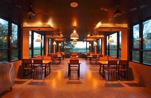 Elappara Hotel | 93 m² Hotel ∙ 2 bedrooms ∙ 5 guests