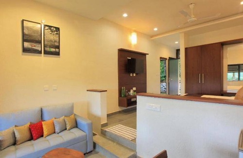 Elappara Hotel | 93 m² Hotel ∙ 2 bedrooms ∙ 5 guests