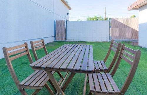 Glendora House | 93 m² House ∙ 2 bedrooms ∙ 4 guests