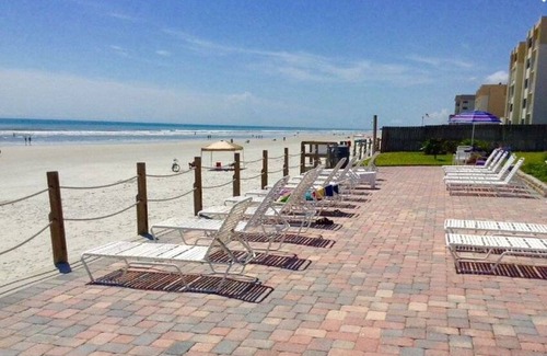 New Smyrna Beach Condo | 93 m² Condo ∙ 2 bedrooms ∙ 5 guests