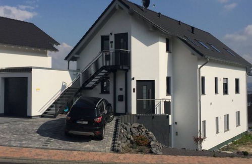 Nickenich Apartment | 94 m² Apartment ∙ 2 bedrooms ∙ 4 guests