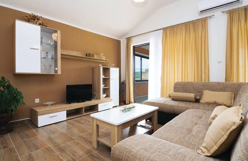 Sveti Filip i Jakov Apartment | 94 m² Apartment ∙ 4 bedrooms ∙ 7 guests