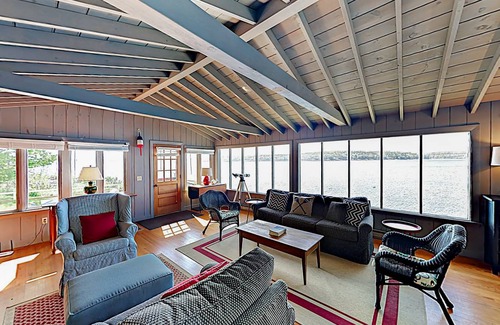 Ocean Point Cottage | 94 m² Cabin ∙ 3 bedrooms ∙ 8 guests