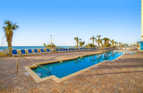 Crescent Beach Condo | 94 m² Condo ∙ 2 bedrooms ∙ 10 guests