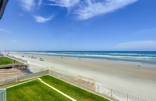 New Smyrna Beach Condo | 94 m² Condo ∙ 2 bedrooms ∙ 6 guests