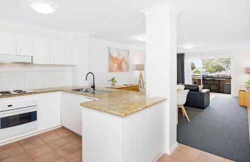 Hillarys Apartment | 94 m² Serviced apartment ∙ 3 bedrooms ∙ 127 guests