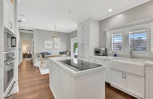 Tropic Isle House | 948 Managed by Brampton Park
