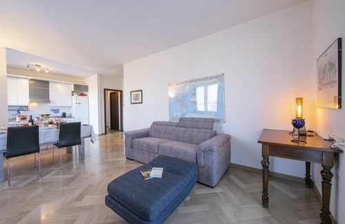 Peschiera del Garda Apartment | 95 m² Apartment ∙ 3 bedrooms ∙ 7 guests