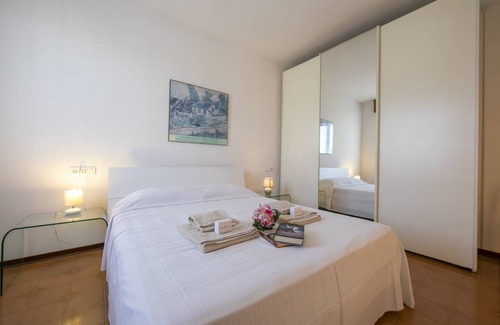Peschiera del Garda Apartment | 95 m² Apartment ∙ 3 bedrooms ∙ 7 guests